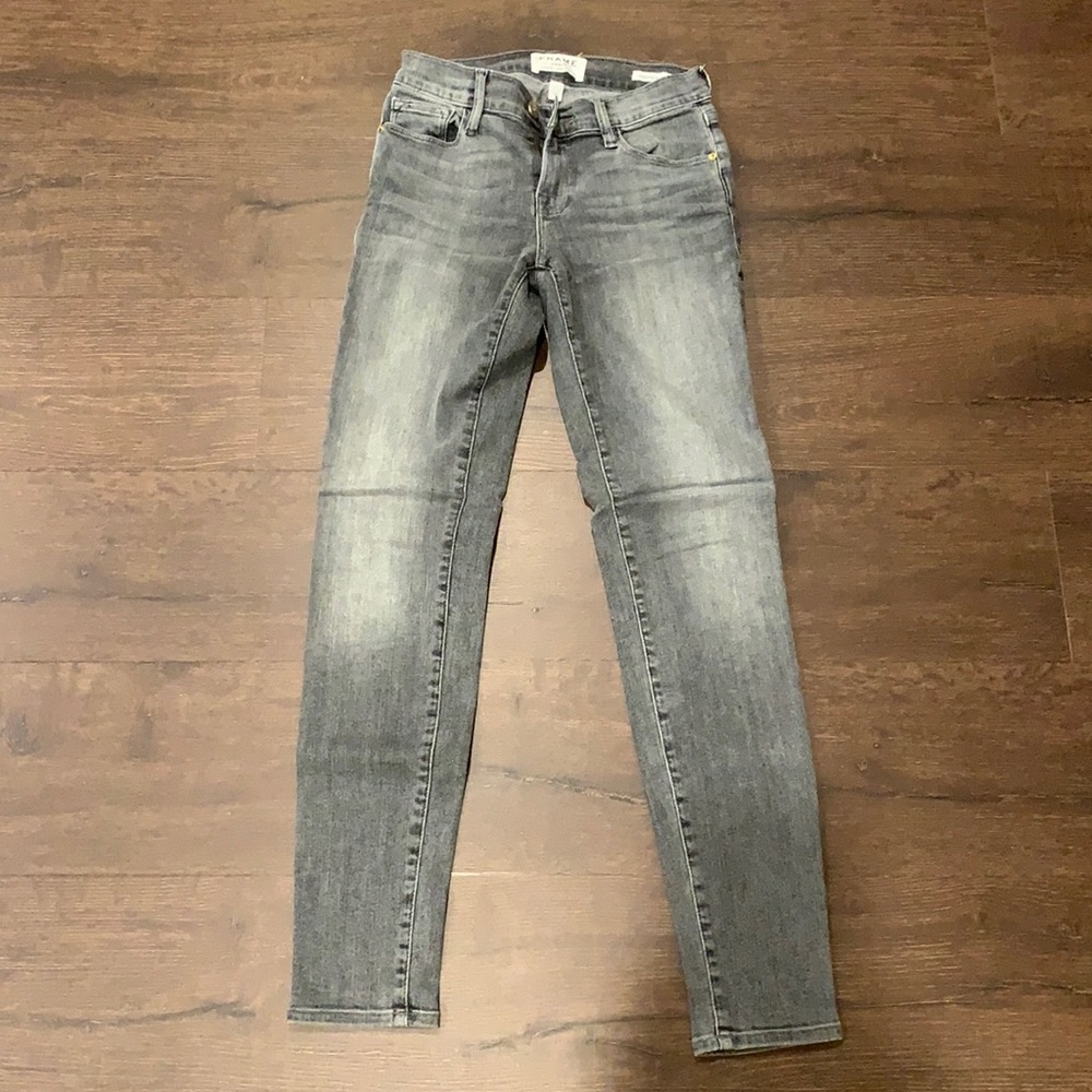 Frame Le Skinny de Jeanne Size 24